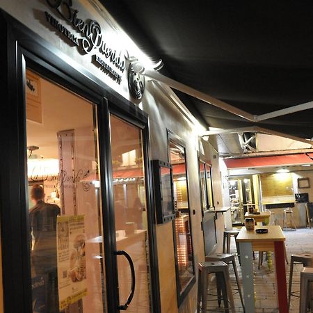 勒佩提特莱昂酒店 外观 照片